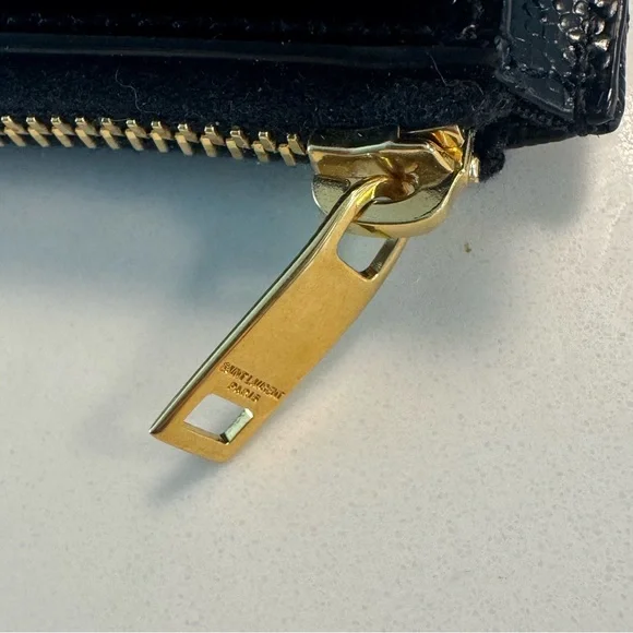 SAINT LAURENT black Cassandre Matelasse Bi-Fold Wallet - Picture 5 of 15